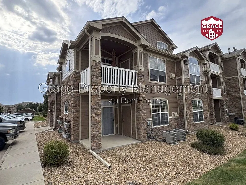 7440 S Blackhawk St #4102