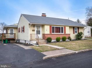 20 S 9th St, Coopersburg, PA