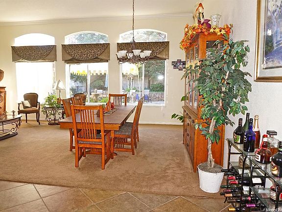 5th image of 10256 Marsters Dr
