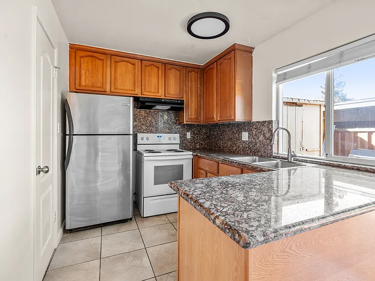 394 Don Giovanni Ct — Photo 2