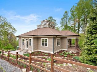5 Chandra Ln, Clyde, NC 28721