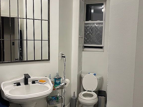 2nd image of 282 Magnolia Ave APT 14