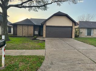 10935 Kirkbrush Dr, Houston, TX 77089