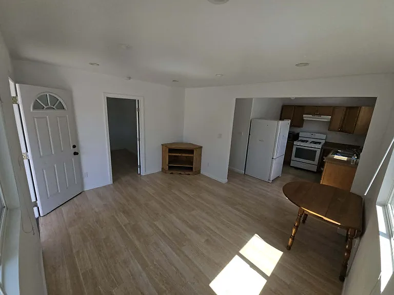 807 W Islay St — Photo 5