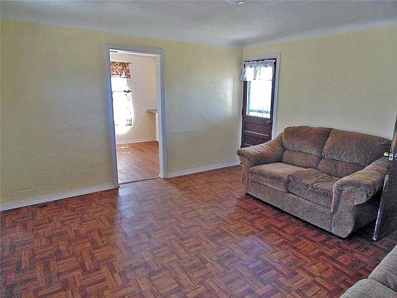 4th image of 5932 Tampa Ave