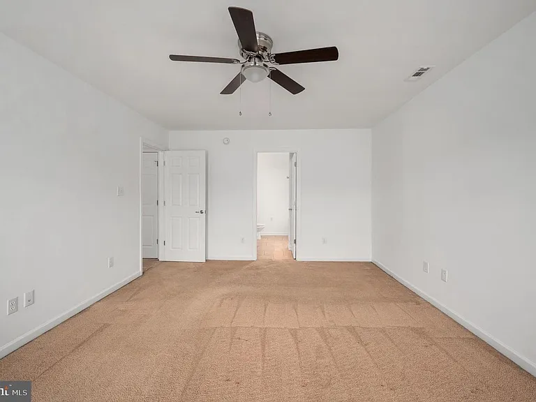259 Olympic Dr — Photo 48