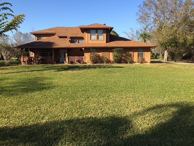 1st image of 1743 Plantation Cir SE