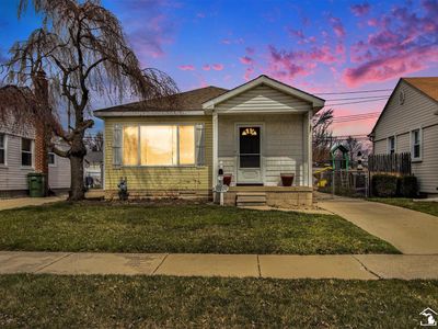 13224 Backus St, Southgate, MI, 48195