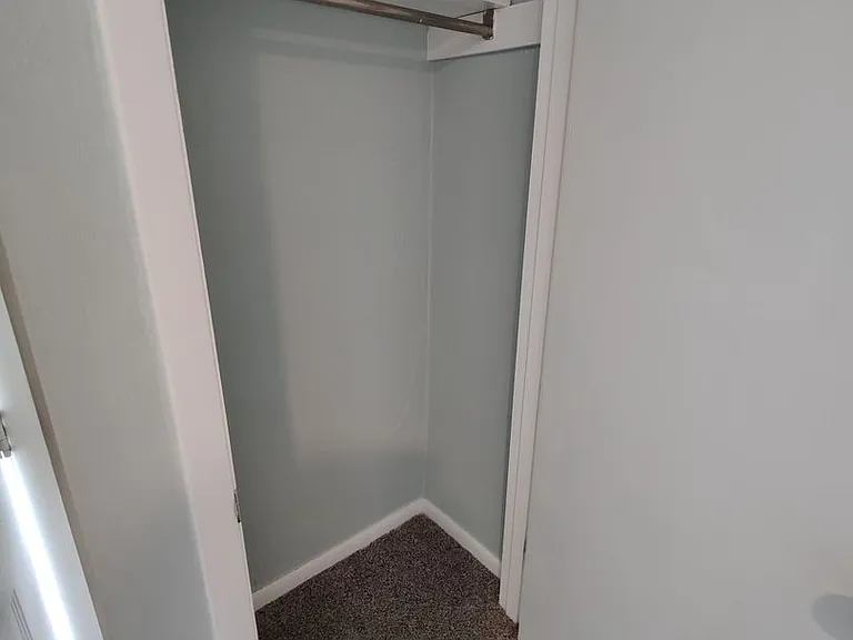 1704 Anna Ave — Photo 6