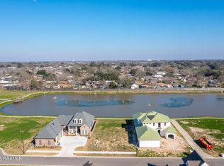 203 Waterpointe Ln, Scott, LA 70583