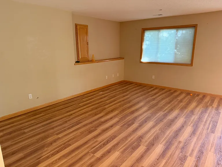 15828 Drake St NW — Photo 9