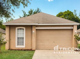 921 Brenton Leaf Dr, Ruskin, FL 33570
