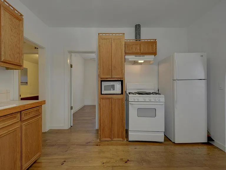 2106 Holly St #B — Photo 18