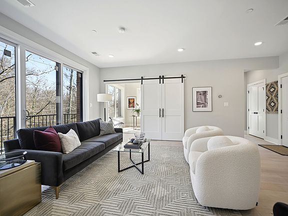 5th image of 2019 M St NE #7