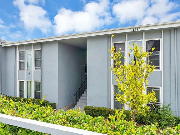 2nd image of 2244 Canyon Dr #565