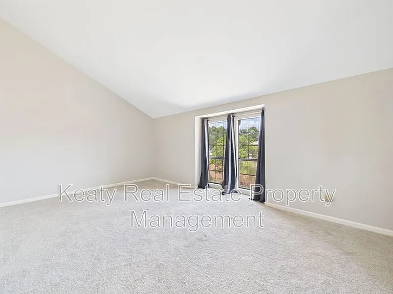604 Briargate Walk Cir — Photo 23
