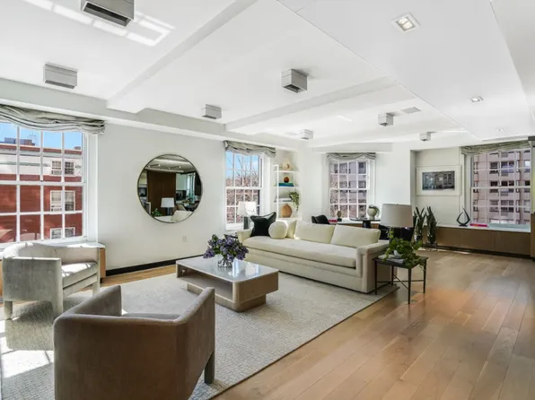 1 5th Avenue image 1 of 24