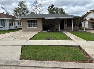 112 Vista Dr, Belle Chasse, LA 70037