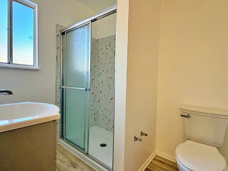 17125 E Pacific Pl — Photo 23