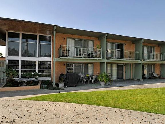 4th image of 855 S Citrus Ave #Fcac3a0d0
