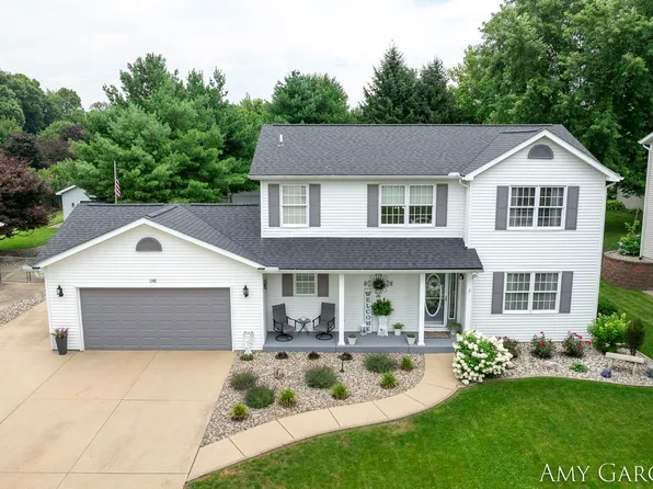 1148 N Apple Ct, Plainwell, MI 49080