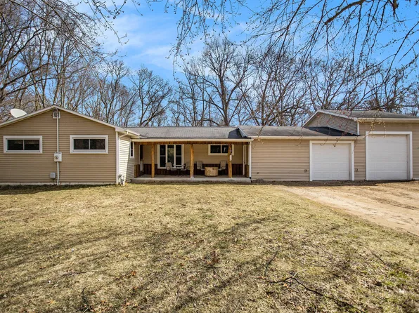 22740 Pine Lake Rd, Battle Creek, MI 49014