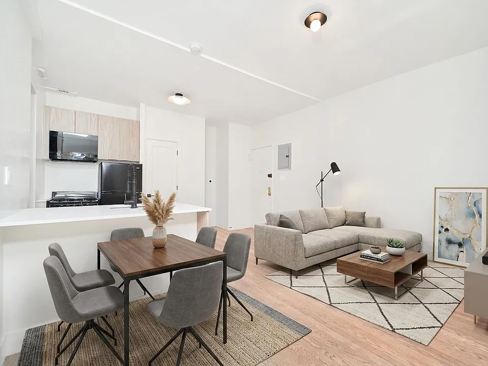 208 E 6th St #39