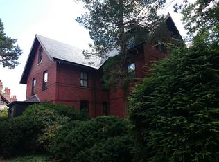 70 Upland Rd, Brookline, MA 02445