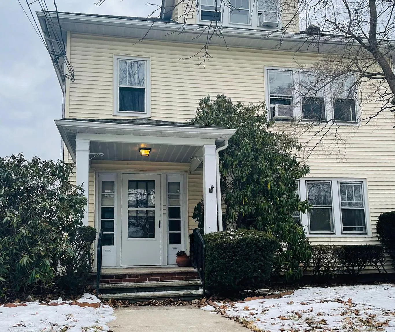 3 bed, 1500 sqft, $1,550 — Photo 2