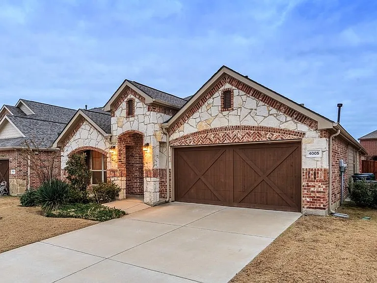 4005 Lands End Dr — Photo 2