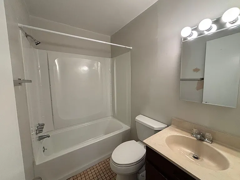 1721 Donlee Dr — Photo 14