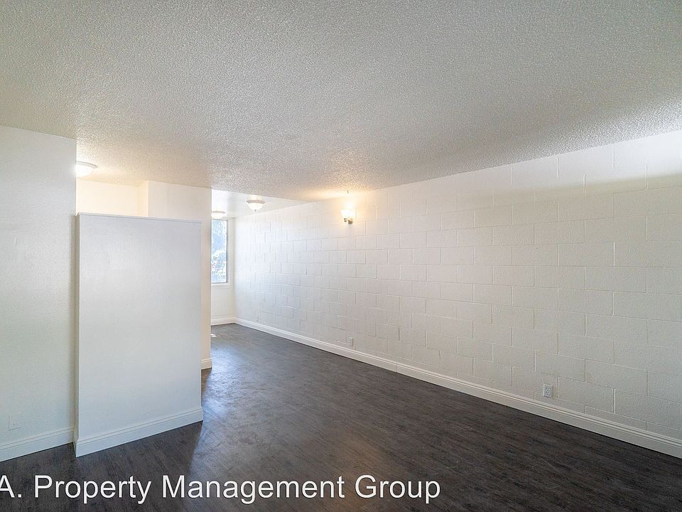 2nd image of 835 W Rosecrans Ave APT 115