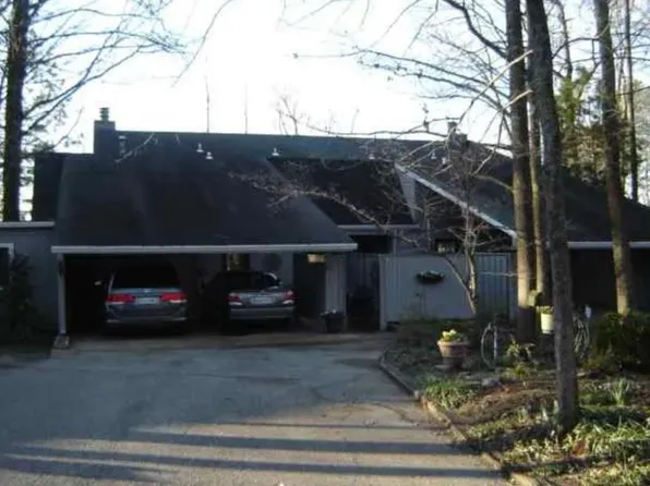 1104 N Pkwy #42, Jackson, TN 38305