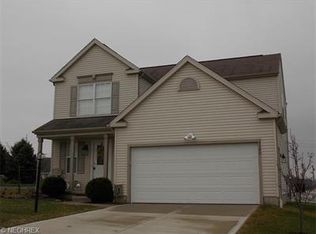 1102 Ledgestone Dr, Wadsworth, OH 44281