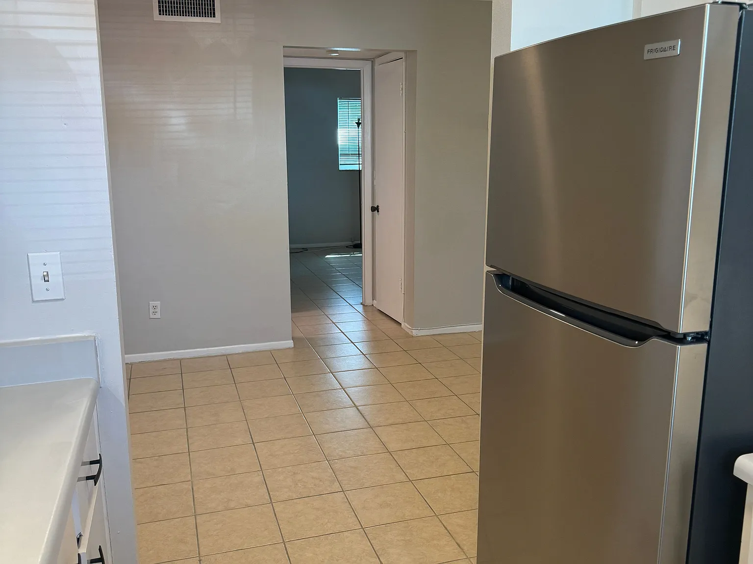 1 bed, 1.0 bath, 625 sqft, $1,295 — Photo 3