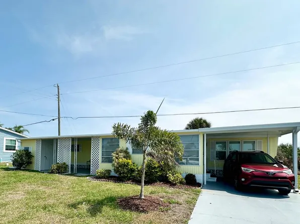 207 3rd St E, Nokomis, FL 34275