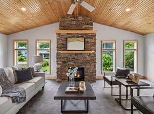 253 Teckla Ct, Lino Lakes, MN 55014