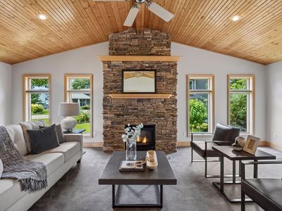 253 Teckla Ct, Lino Lakes, MN, 55014