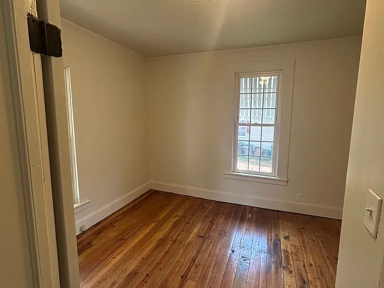 216 Randolph St — Photo 2