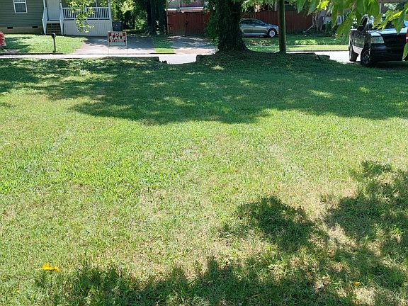 2nd image of 1833 Woodbine Ave Lot 21