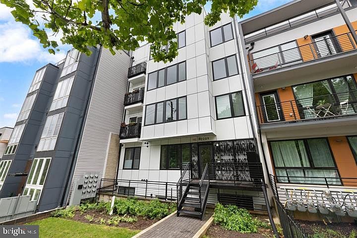 1st image of 2209 M St NE #1