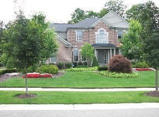 16225 Aspen Valley Dr, Northville, MI 48168