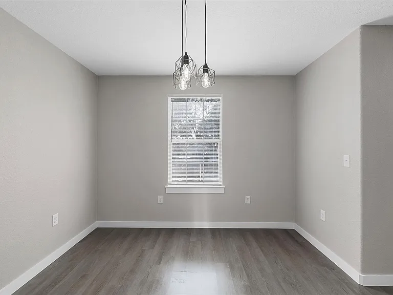 405 Hogan Ln #A & B — Photo 15
