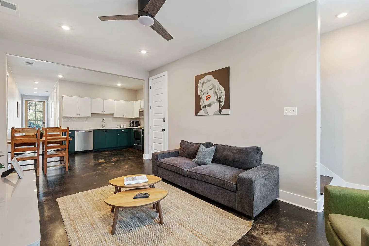 4 bed, 2.0 bath, $3,792 — Photo 3