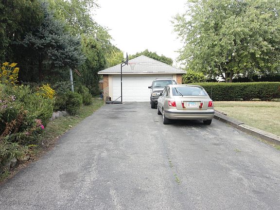 3rd image of 1002 Westmoreland Ave #1
