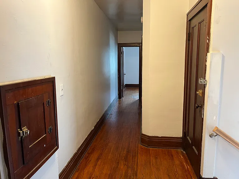 87-89 Woodlawn St — Photo 11