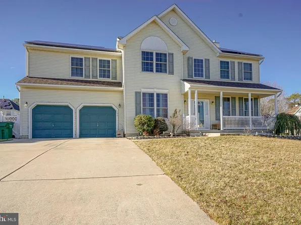 100 Cromwell Ct, Egg Harbor Township, NJ 08234