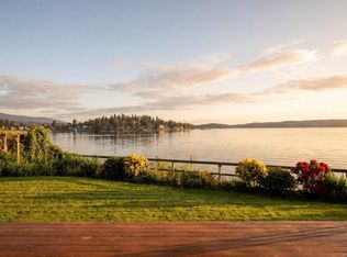 2444 Whidby Ln, Sidney, BC V8L 2K3