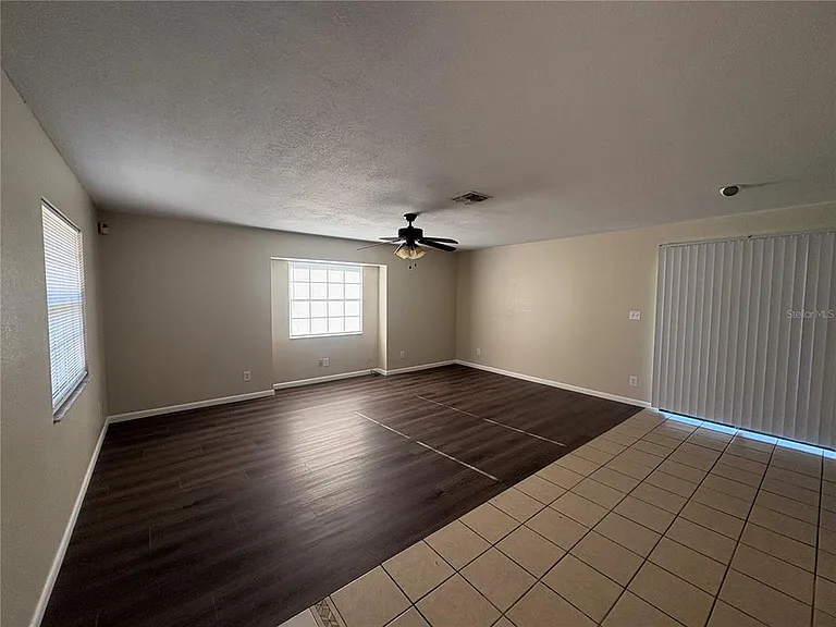 3122 Julia Ct — Photo 7