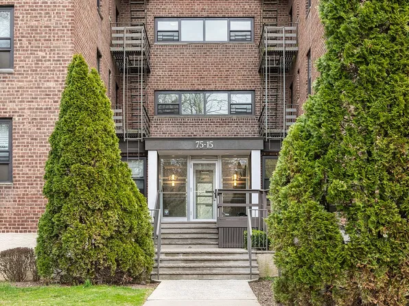 75-15 210th St #6C, Oakland Gardens, NY 11364
